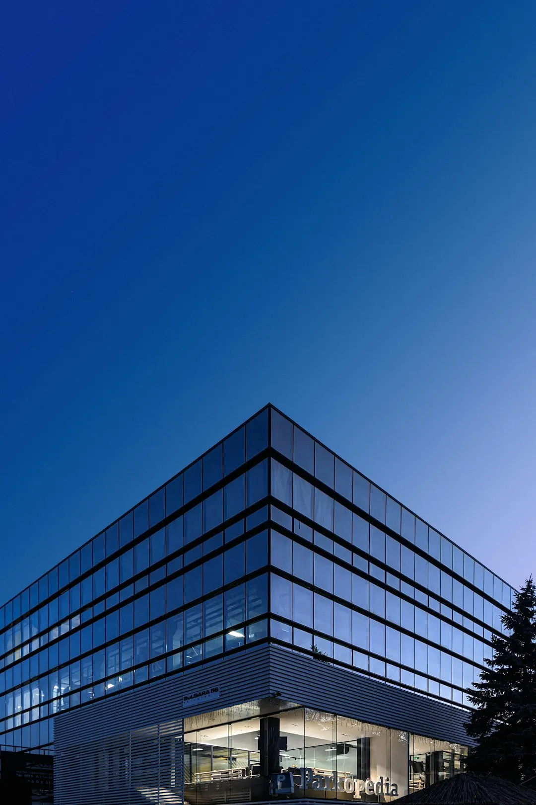 Commercial office architecture
